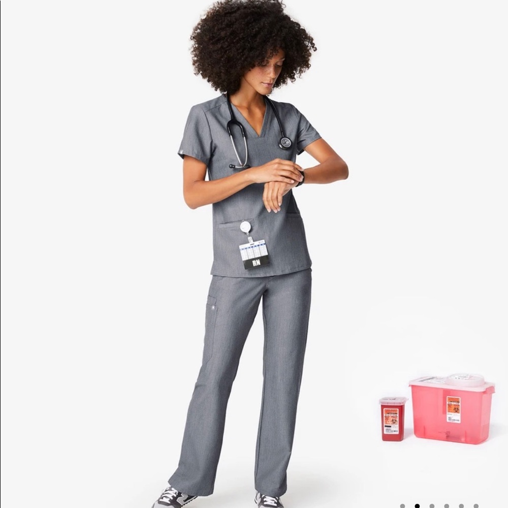 Figs Graphite Scrub Set XL